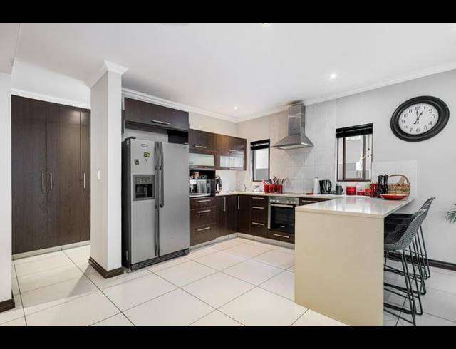 4 BEDROOM PROPERTY TO RENT IN BROADACRES